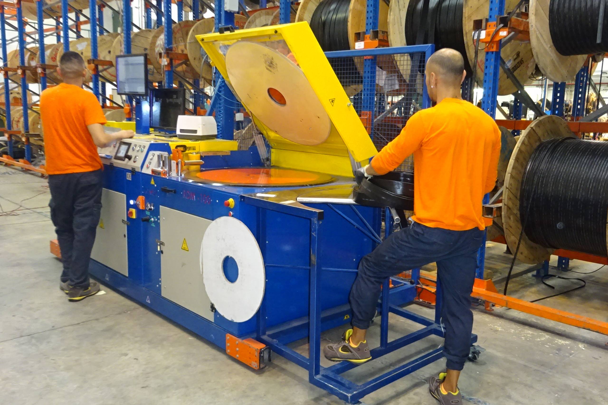 2022-OCTE Electric Spain-solution electric-câble plat machine