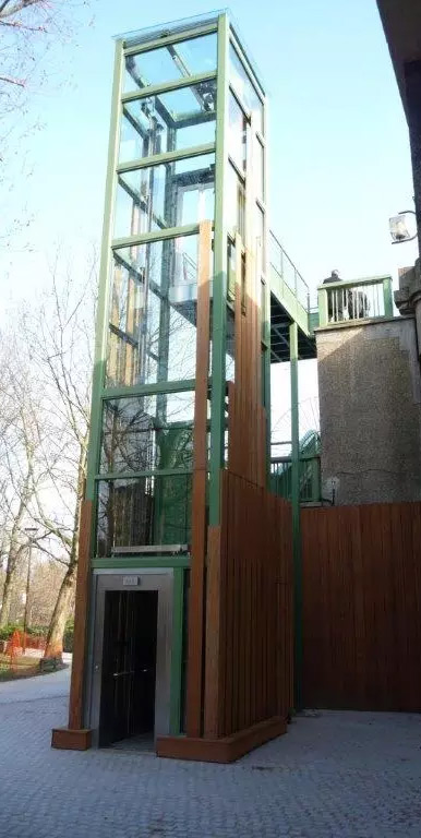 pylone-sur-mesure pylône sur mesure