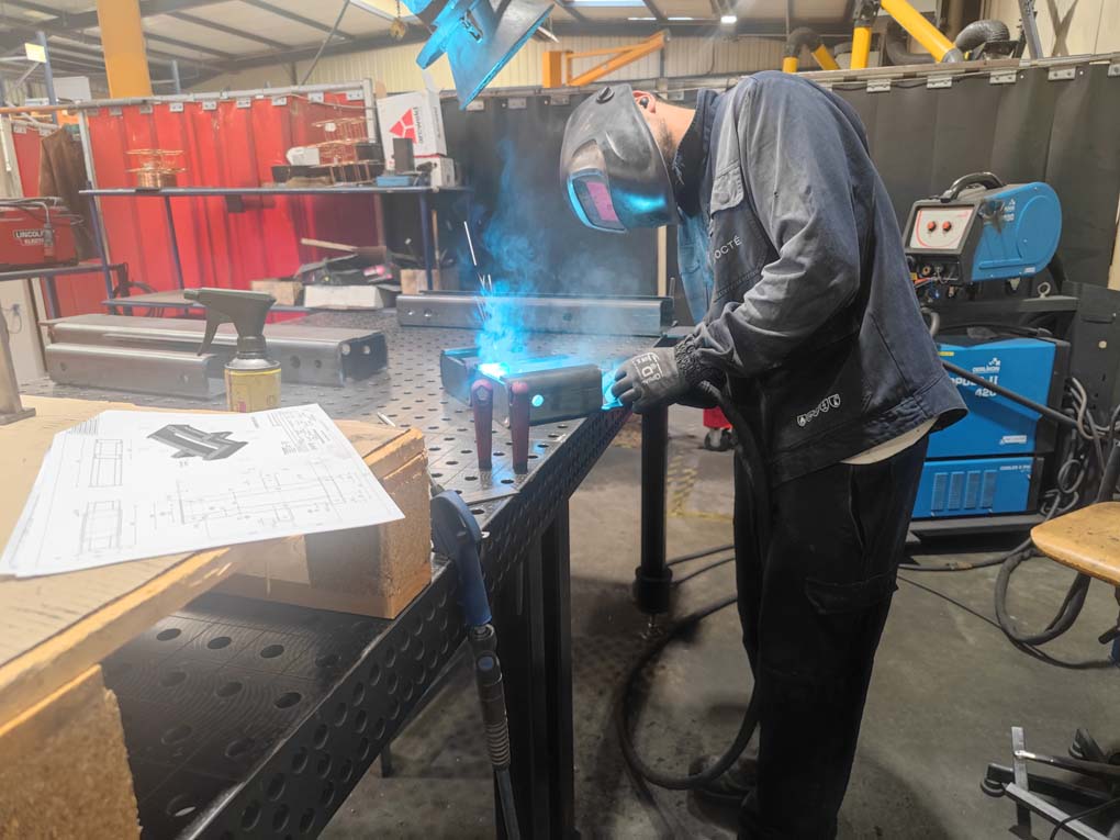 operateur soudage octe industry atelier