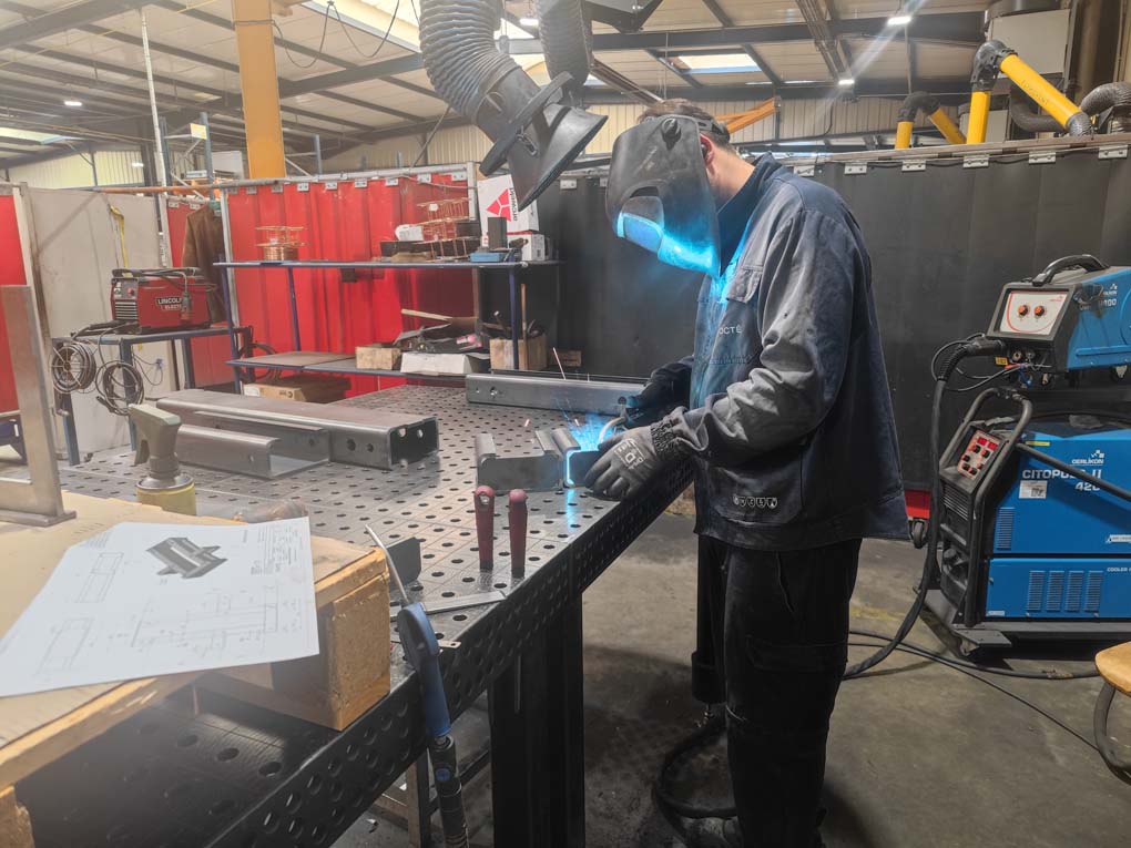 soudage acier octe industry atelier soudeur
